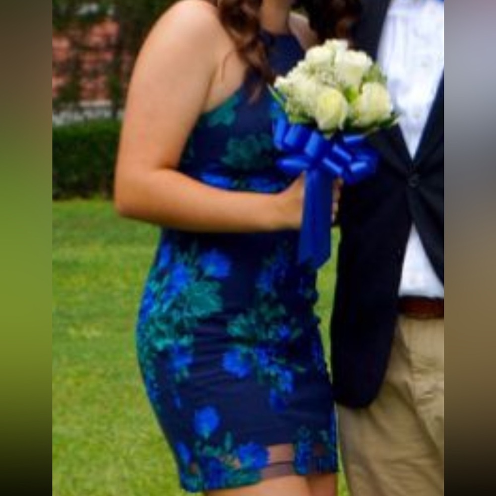 Women’s floral dress size Small